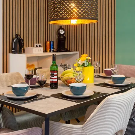 Micasa Ol - Modernes In Bestlage - Kueche - Wlan - Balkon - Fugenloses Bad - E Ladesaeule * Oldenburg